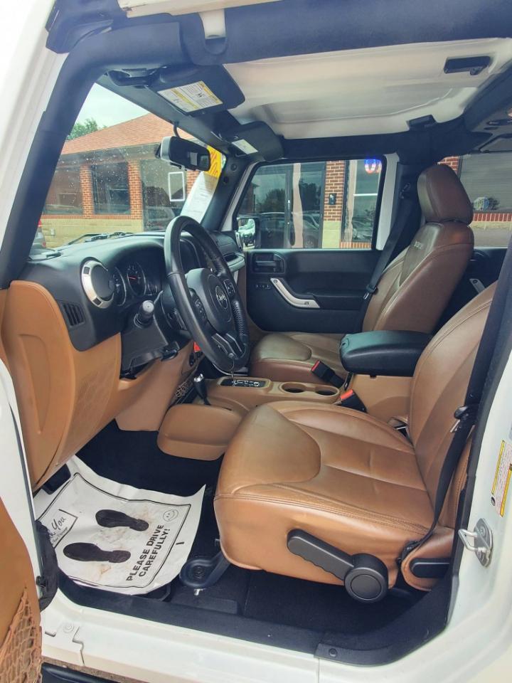 Jeep Wrangler Unlimited Sahara 4WD 2016