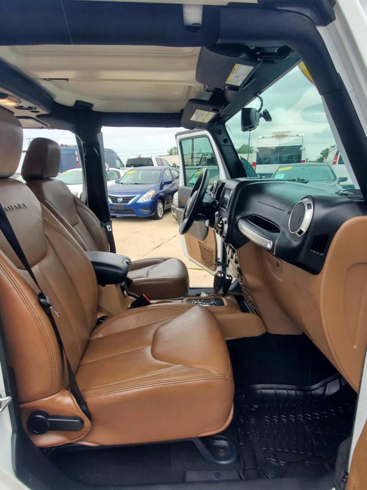 Jeep Wrangler Unlimited Sahara 4WD 2016