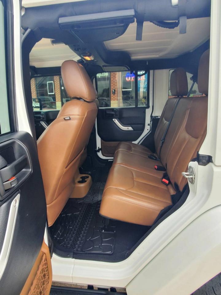 Jeep Wrangler Unlimited Sahara 4WD 2016