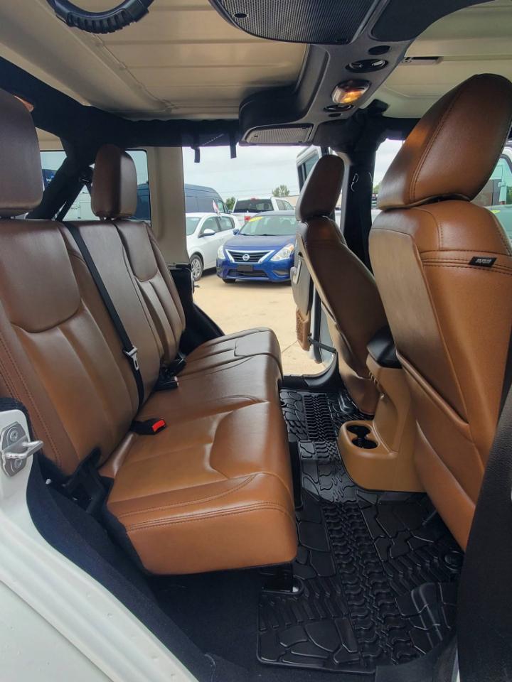 Jeep Wrangler Unlimited Sahara 4WD 2016