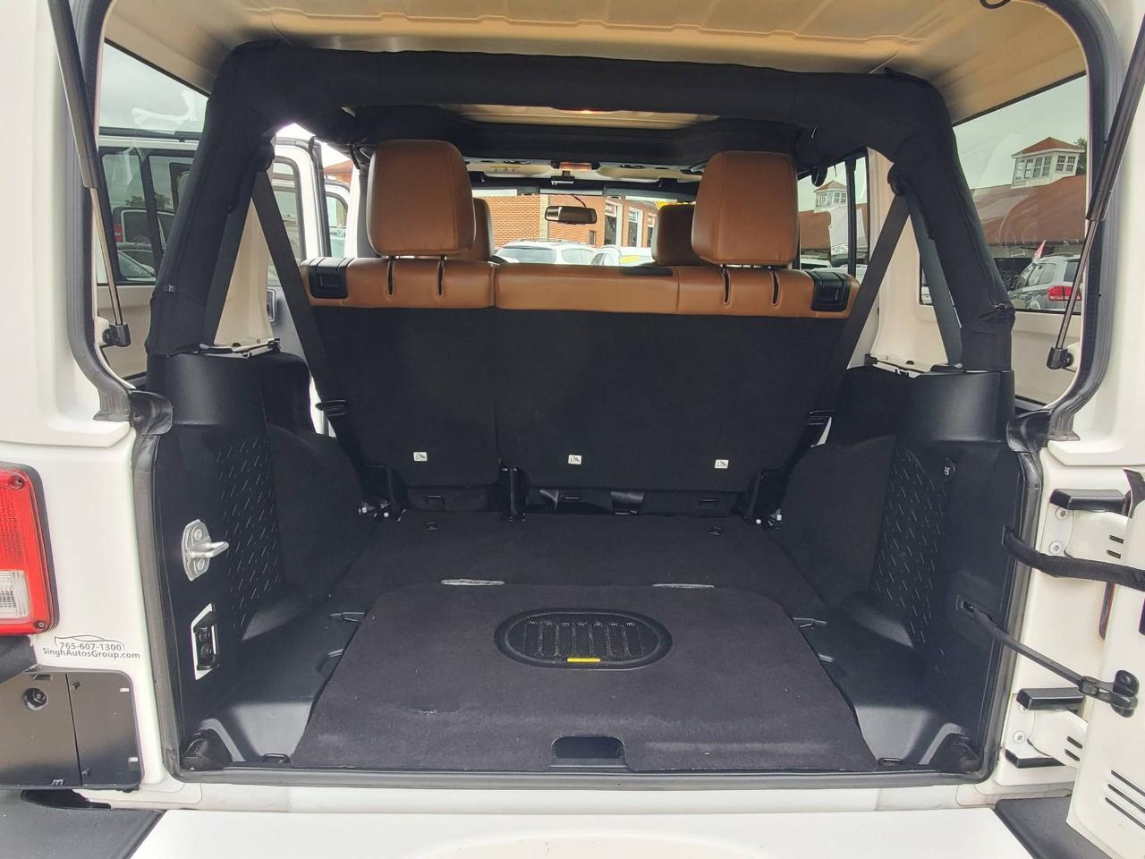 Jeep Wrangler Unlimited Sahara 4WD 2016