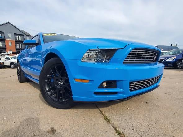 Ford Mustang V6 Coupe 2014