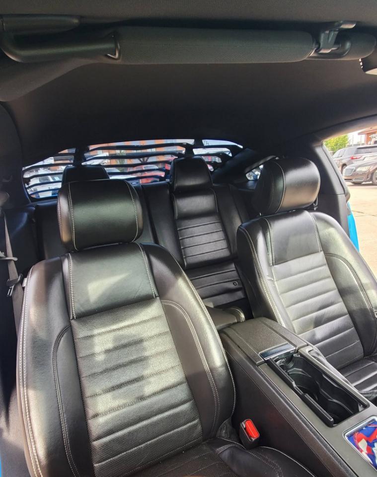 Ford Mustang V6 Coupe 2014