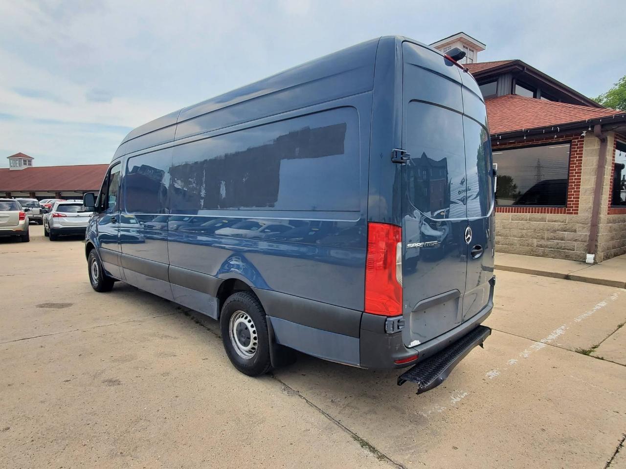 Mercedes-Benz Sprinter 3500 Wagon High Roof 170-in. WB 2019