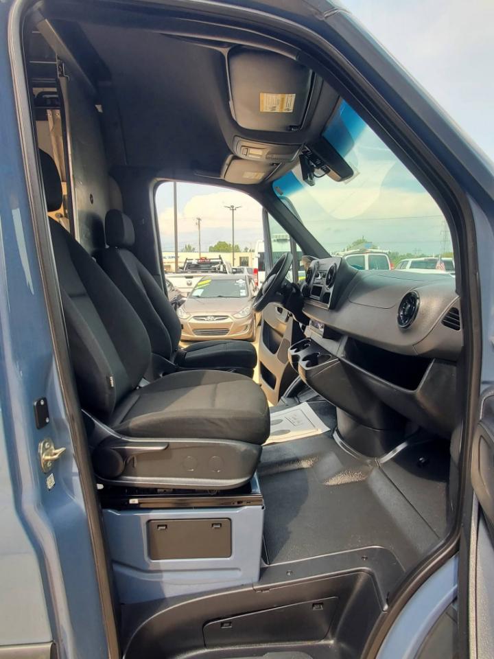 Mercedes-Benz Sprinter 3500 Wagon High Roof 170-in. WB 2019