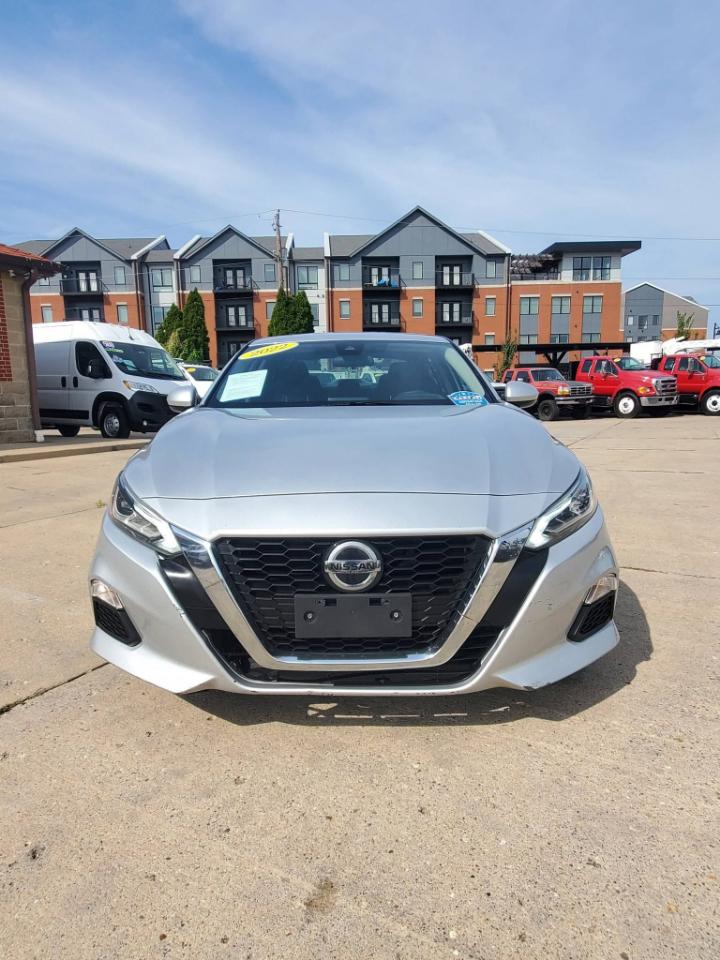 Nissan Altima 2.5 SV 2022