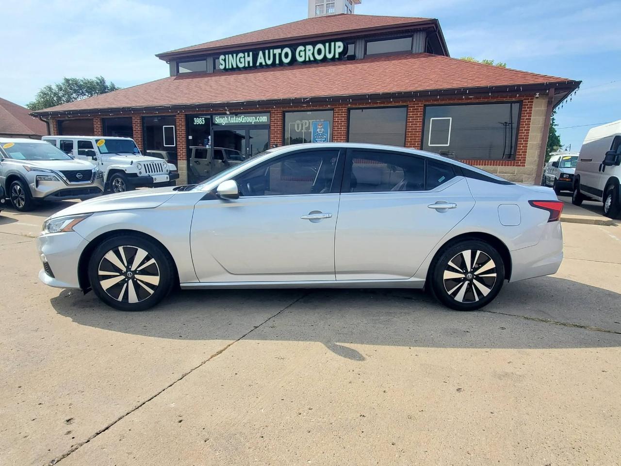 Nissan Altima 2.5 SV 2022