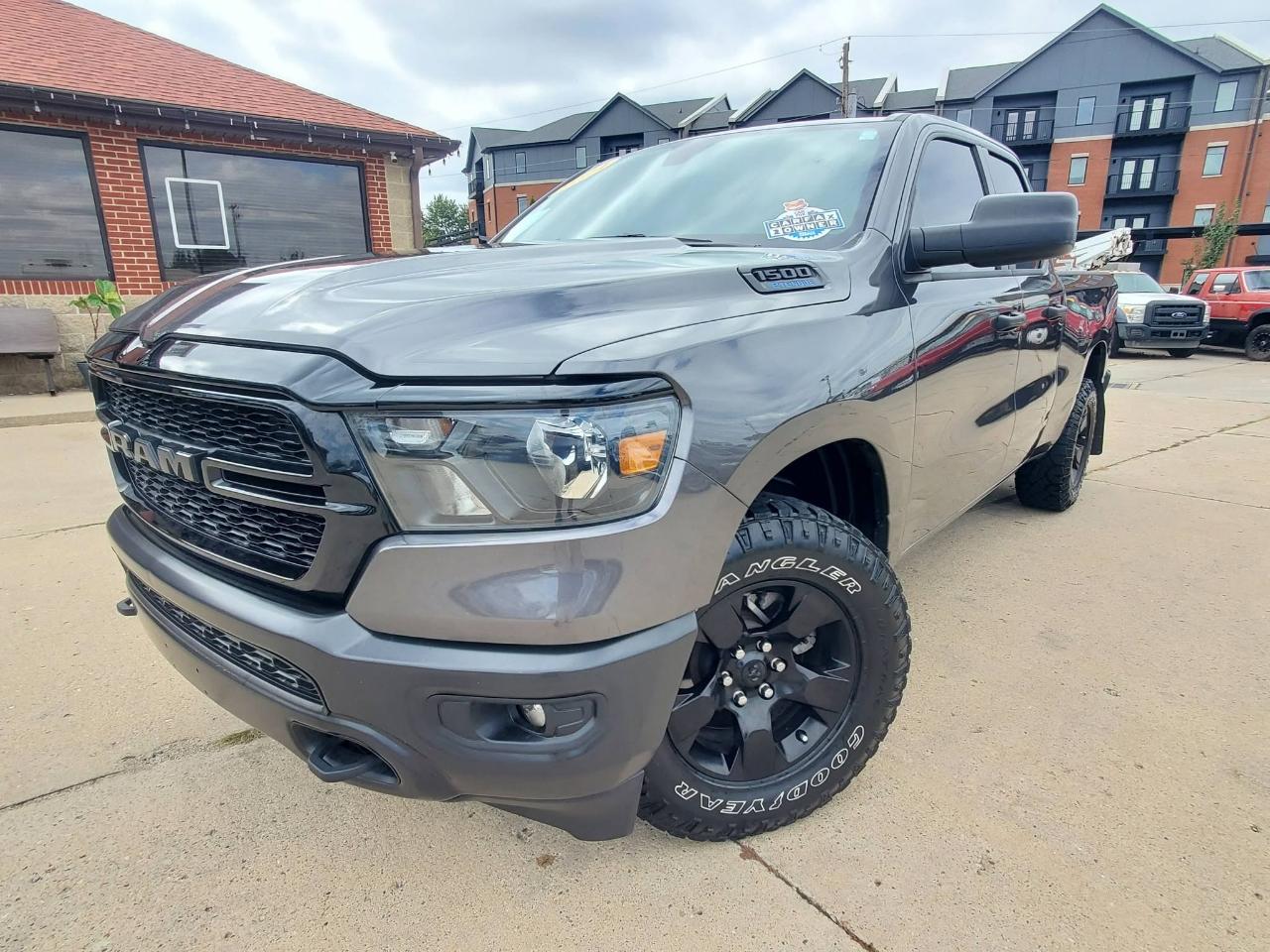 RAM 1500 Tradesman Quad Cab 4WD 2024