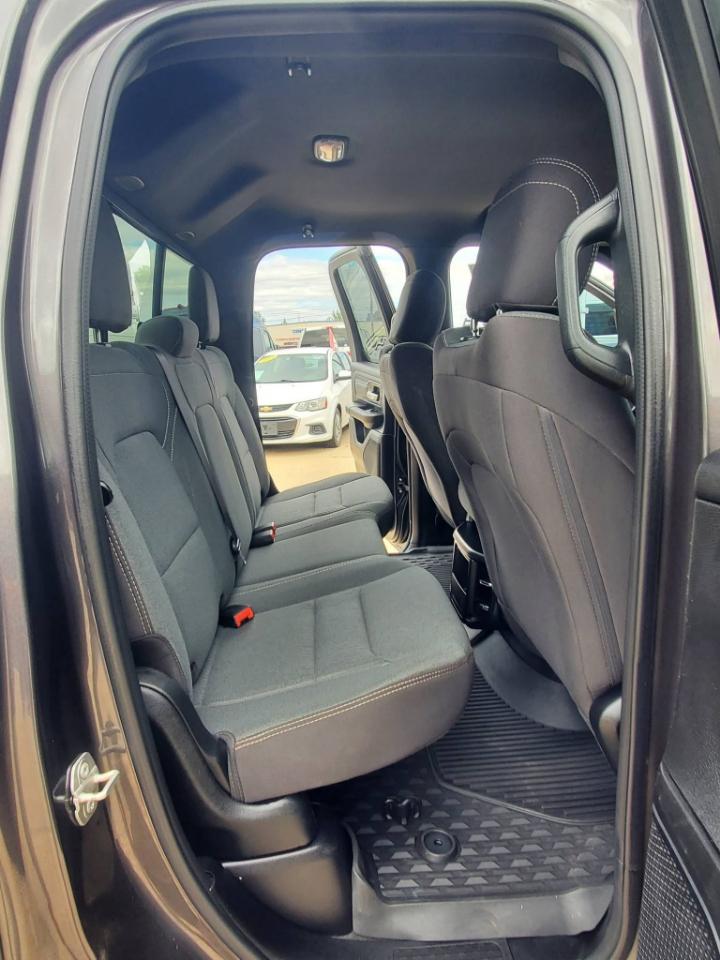 RAM 1500 Tradesman Quad Cab 4WD 2024