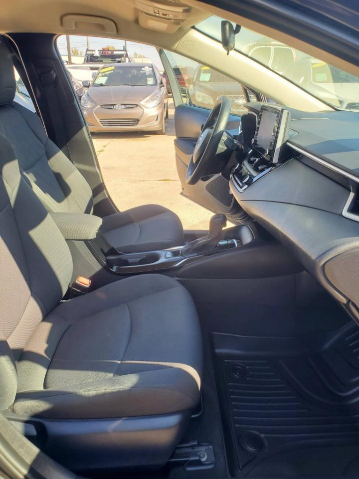 Toyota Corolla LE 2021