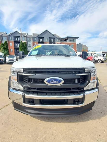 Ford F-550 Crew Cab DRW 2WD 2022