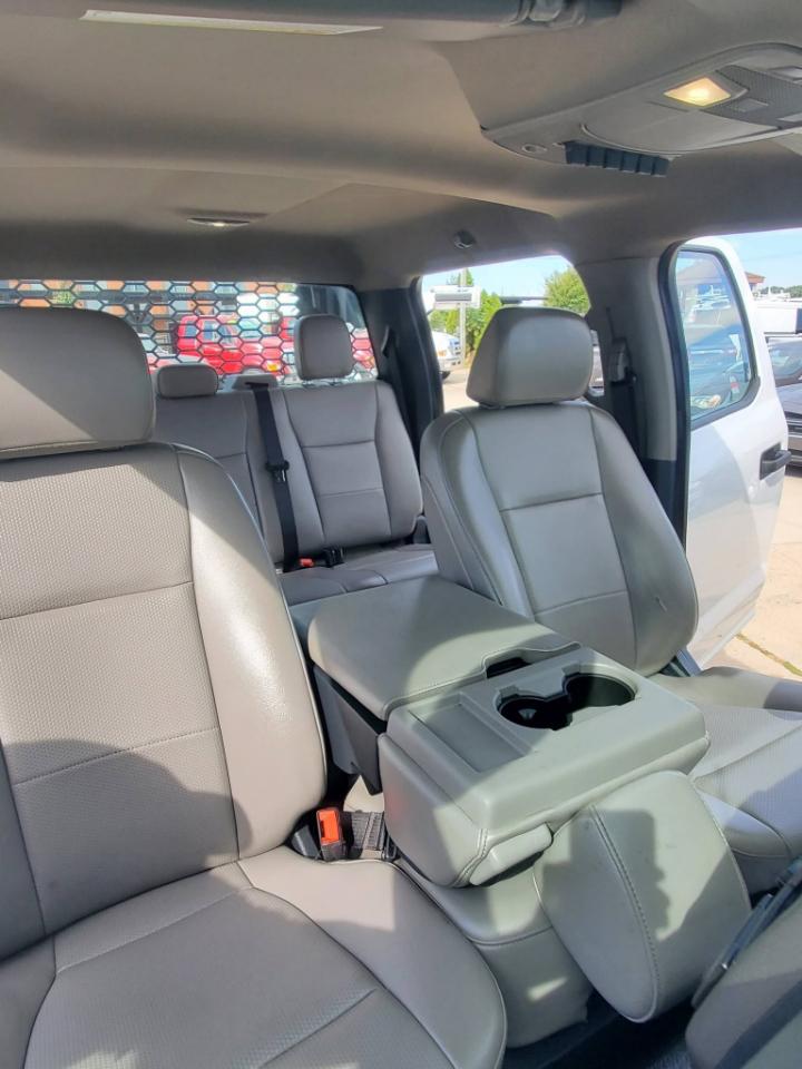 Ford F-550 Crew Cab DRW 2WD 2022