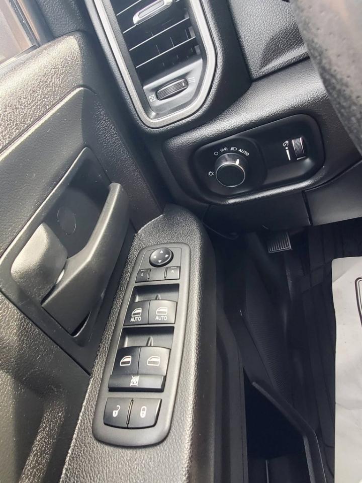 RAM 3500 Crew Cab 4WD DRW 2022
