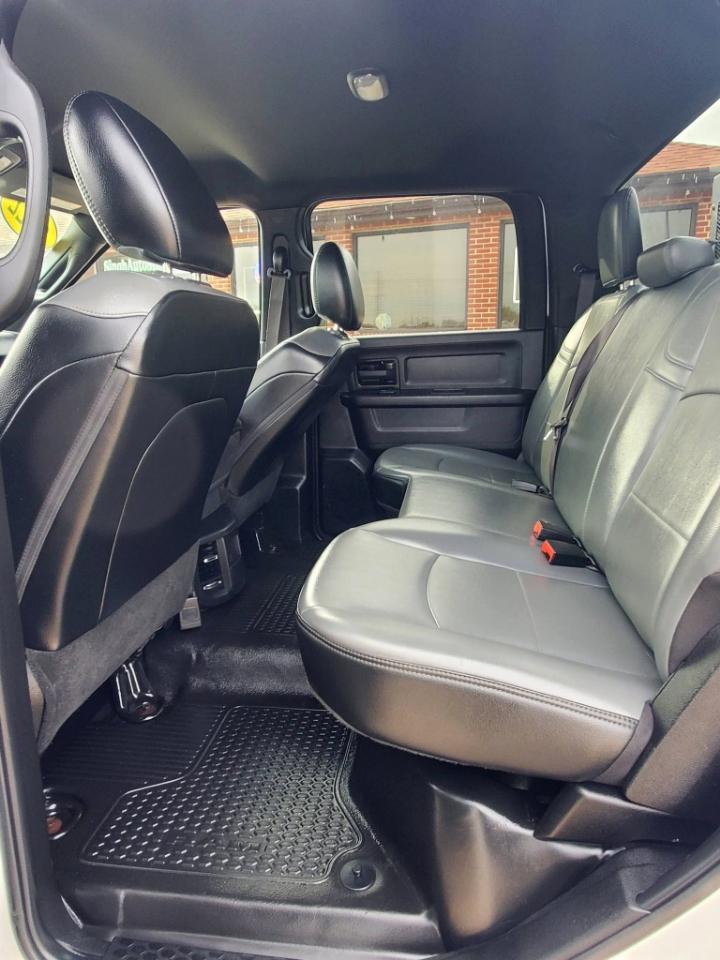 RAM 3500 Crew Cab 4WD DRW 2022
