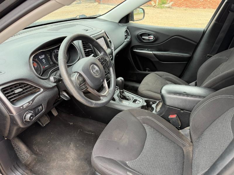Jeep Cherokee Latitude FWD 2019