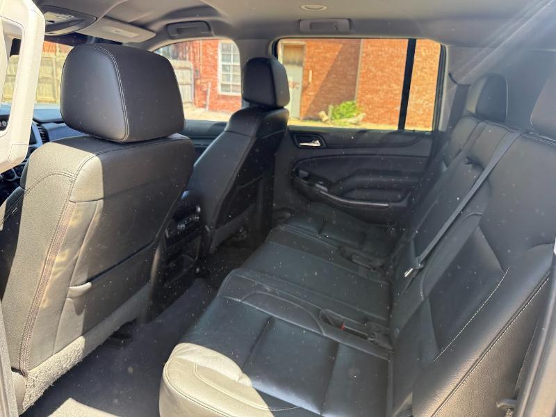 Chevrolet Suburban LT 4WD 2019