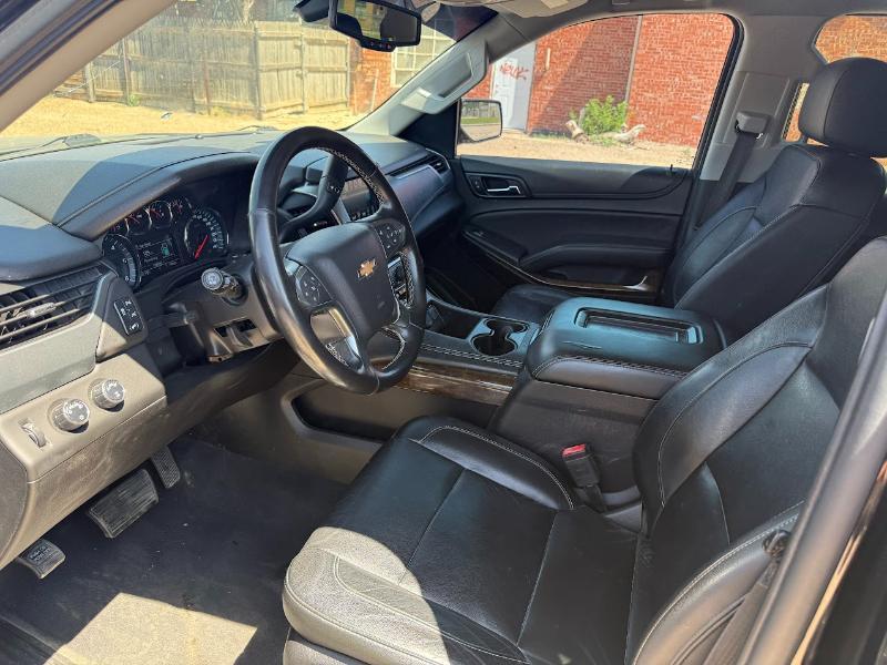 Chevrolet Suburban LT 4WD 2019