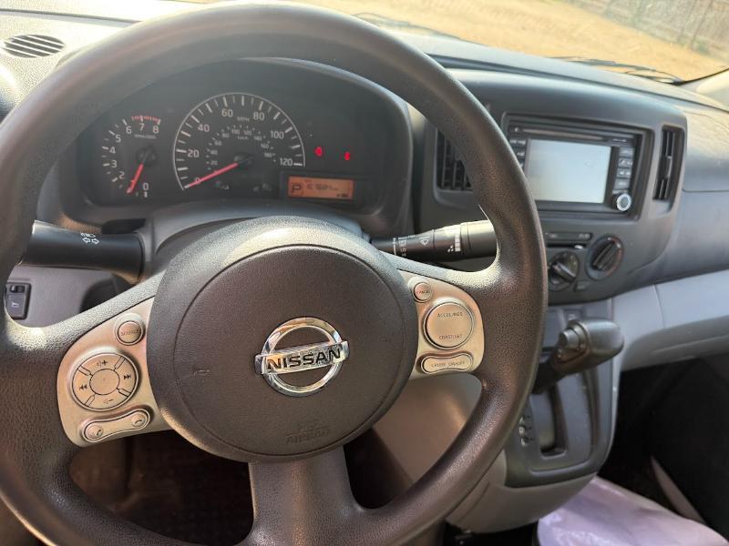 Nissan NV200 SV 2015