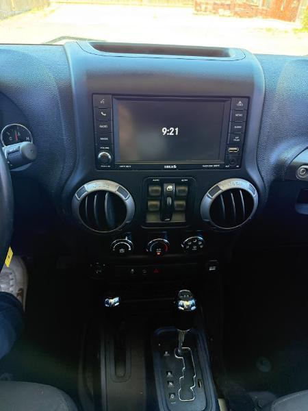 Jeep Wrangler JK Unlimited Sport 4WD 2018
