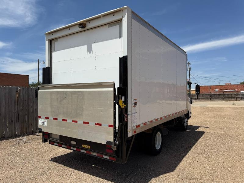 Isuzu NPR  2019