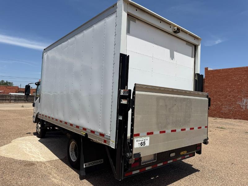 Isuzu NPR  2019