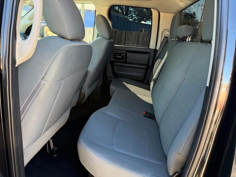 RAM 1500 Tradesman Quad Cab 2WD 2017