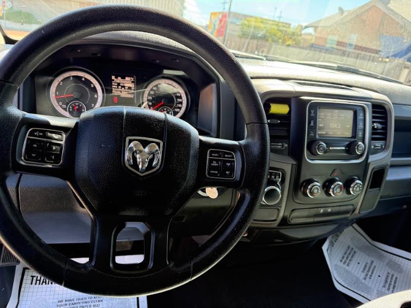 RAM 1500 Tradesman Quad Cab 2WD 2017