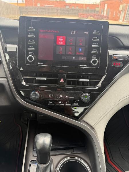 Toyota Camry SE 2021