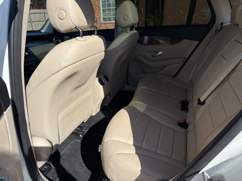 Mercedes-Benz GLC-Class GLC300 2021