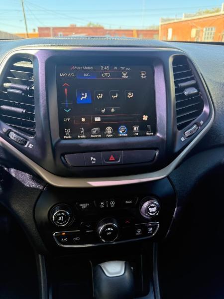 Jeep Cherokee Latitude FWD 2016