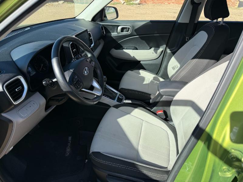 Hyundai Venue SEL 2021