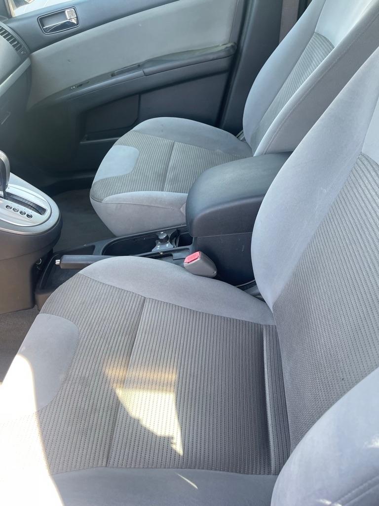 Nissan Sentra  2010