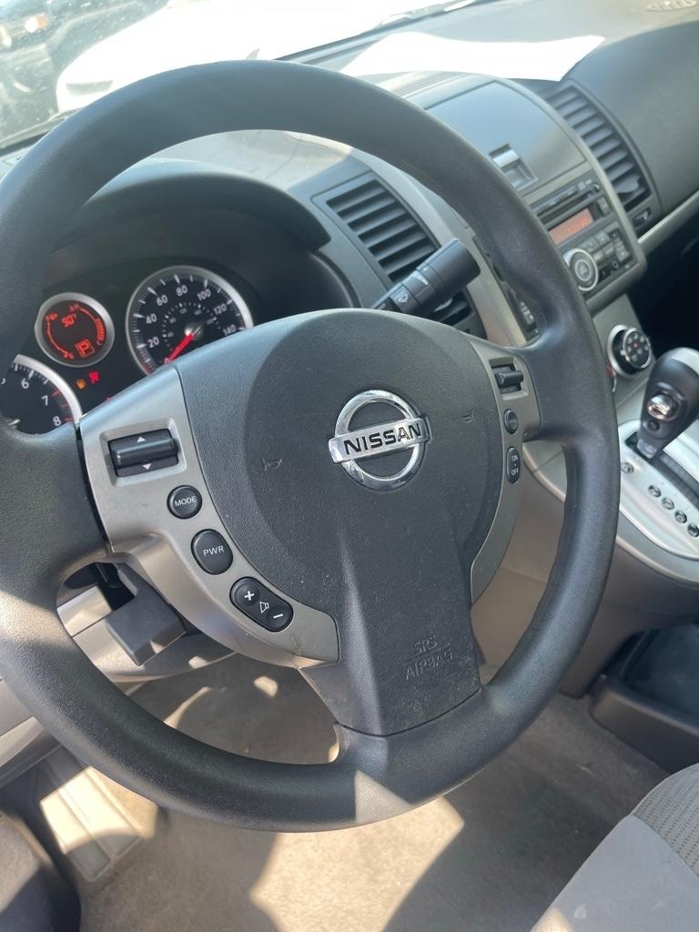 Nissan Sentra  2010