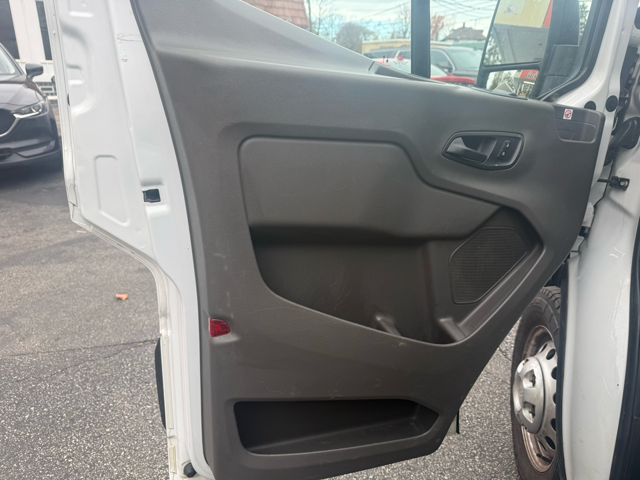 Ford Transit 150 Van Low Roof w/Sliding Pass. 148-in. WB 2020 Ford Transit 150 Van Low Roof w/Sliding Pass. 148-in. WB 2020