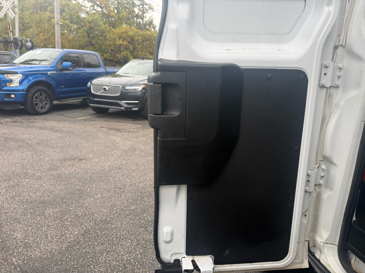 Ford Transit 150 Van Low Roof w/Sliding Pass. 148-in. WB 2020 Ford Transit 150 Van Low Roof w/Sliding Pass. 148-in. WB 2020