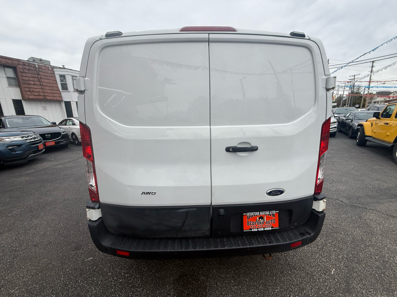 Ford Transit 150 Van Low Roof w/Sliding Pass. 148-in. WB 2020 Ford Transit 150 Van Low Roof w/Sliding Pass. 148-in. WB 2020