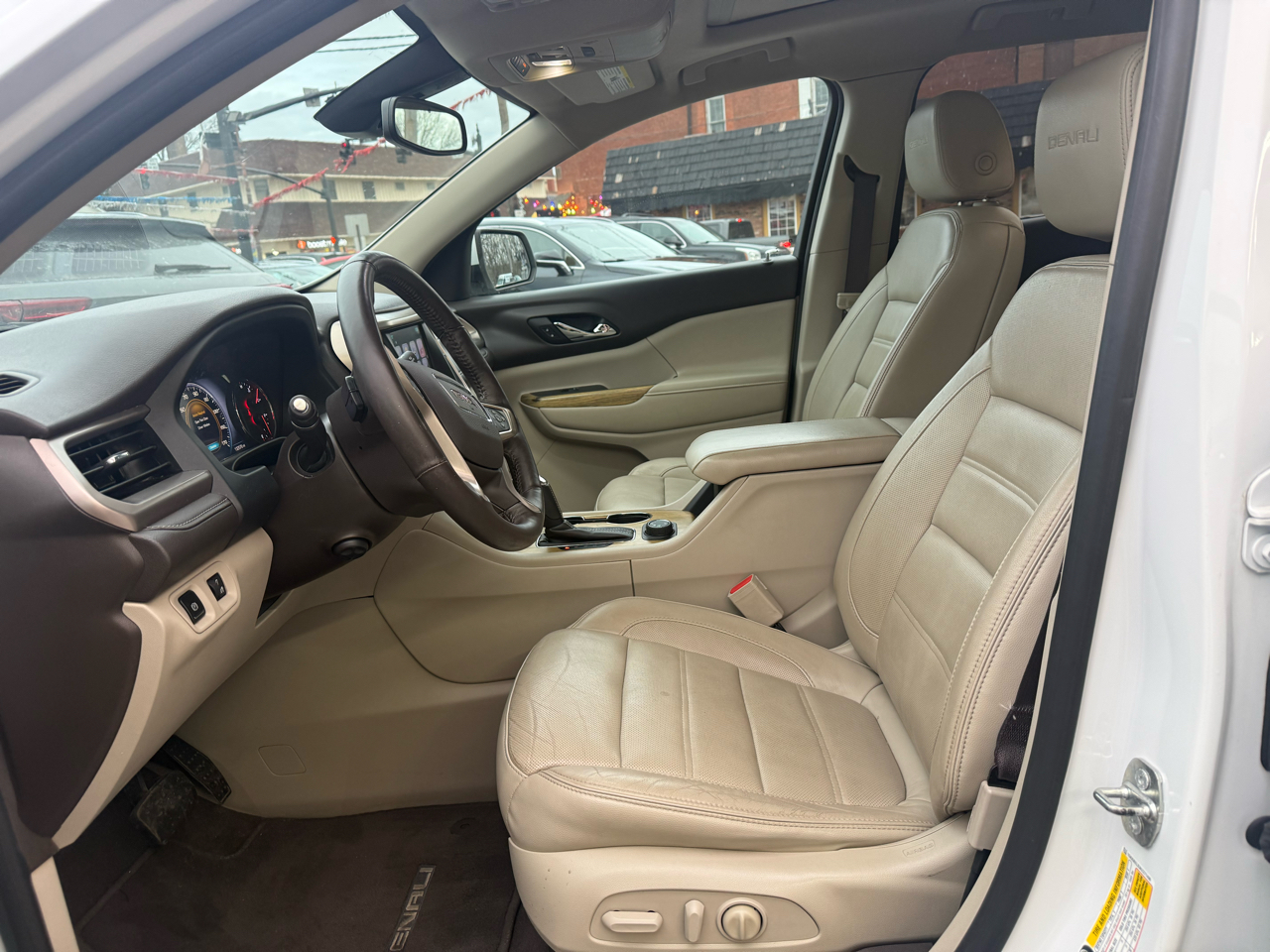 GMC Acadia Denali AWD 2017