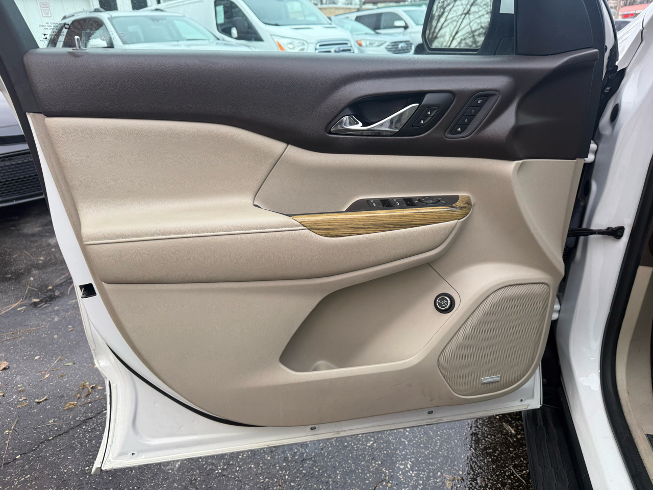 GMC Acadia Denali AWD 2017