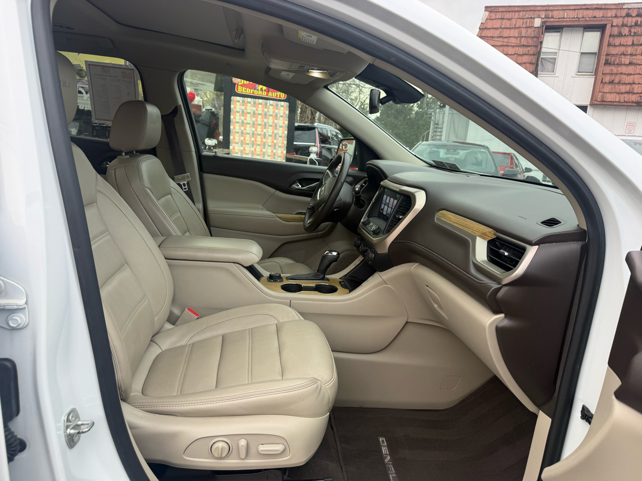 GMC Acadia Denali AWD 2017