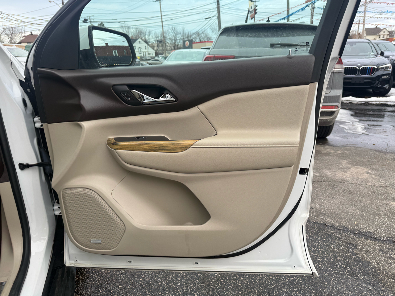 GMC Acadia Denali AWD 2017