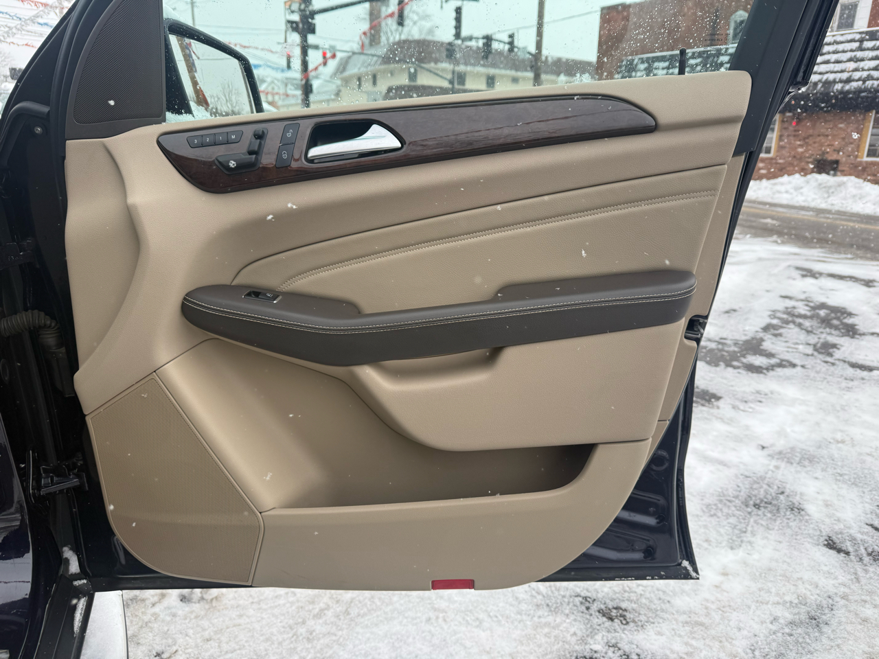 Mercedes-Benz M-Class ML350 4MATIC 2012