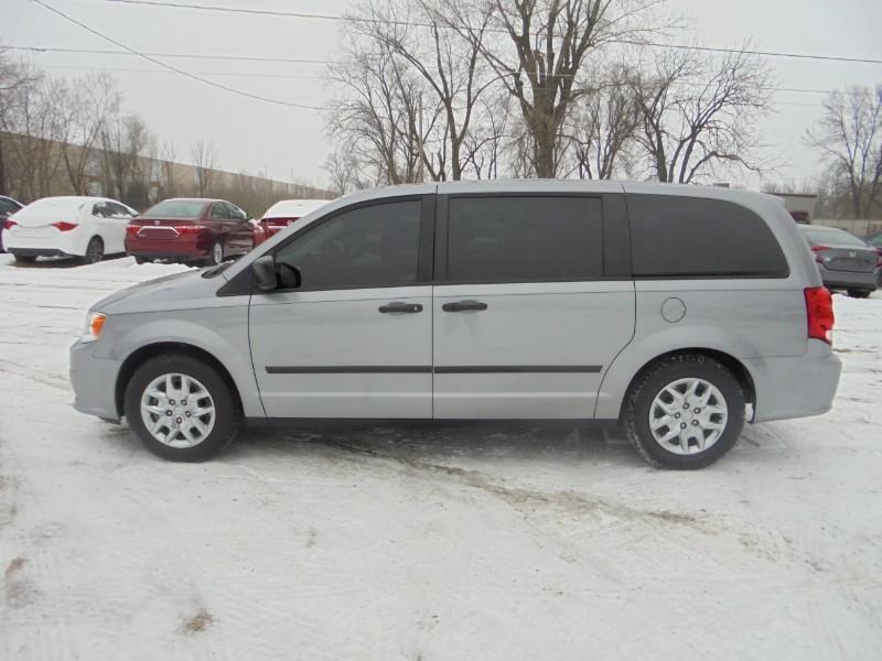 Used 2015 Dodge Grand Caravan SE for Sale in Des Moines IA 50317 Bickel Motors / Metro Motors