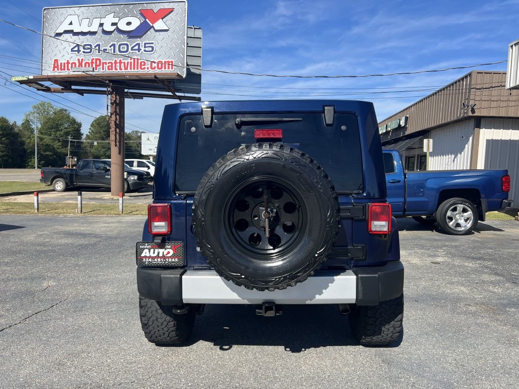Jeep Wrangler Unlimited Sahara 4WD 2013 Jeep Wrangler Unlimited Sahara 4WD 2013