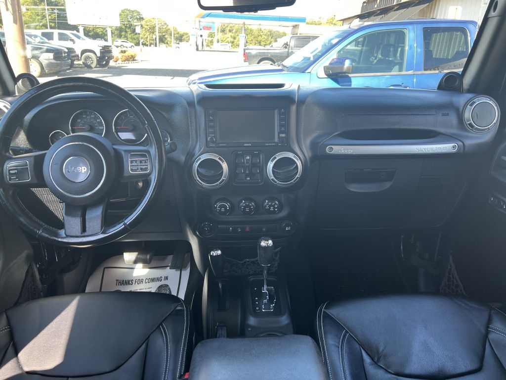 Jeep Wrangler Unlimited Sahara 4WD 2013 Jeep Wrangler Unlimited Sahara 4WD 2013