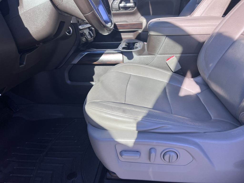 GMC Sierra SLT Crew Cab Short Box 2WD 2020