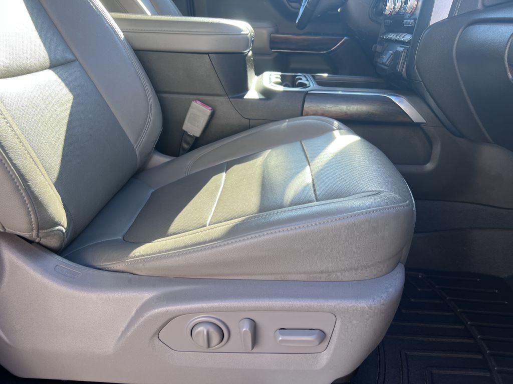 GMC Sierra SLT Crew Cab Short Box 2WD 2020