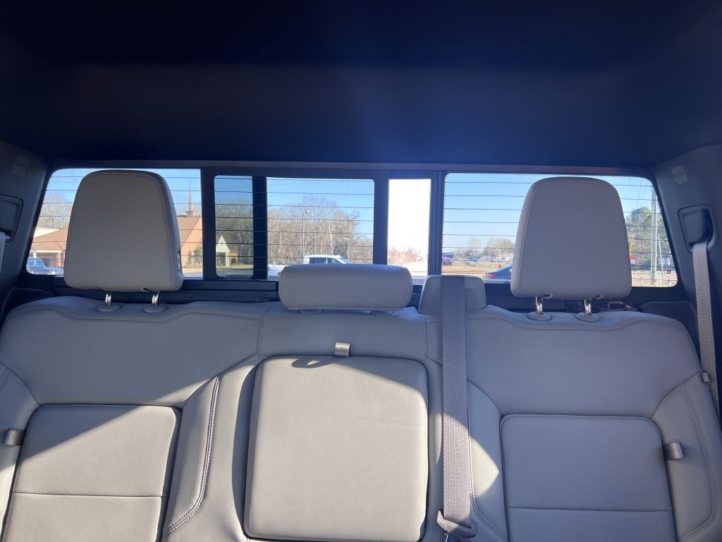 GMC Sierra SLT Crew Cab Short Box 2WD 2020