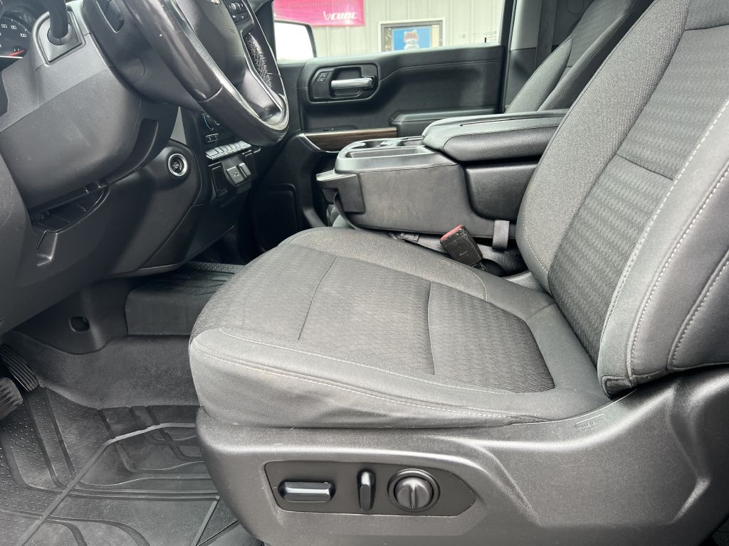 Chevrolet Silverado 1500 LT Crew Cab 2WD 2021