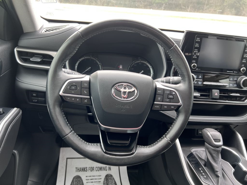 Toyota Highlander XLE Nav FWD V6 2020