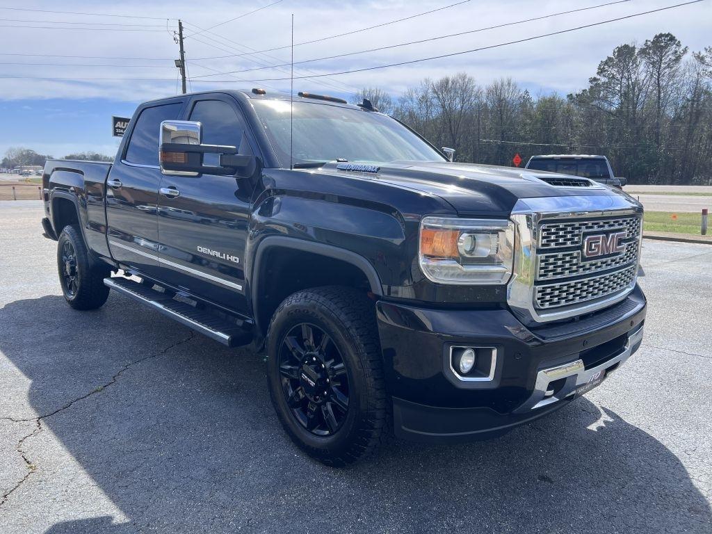 GMC Sierra Denali Crew Cab 4WD 2018